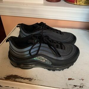 Nike air max 97’s triple black size 7 Woman’s